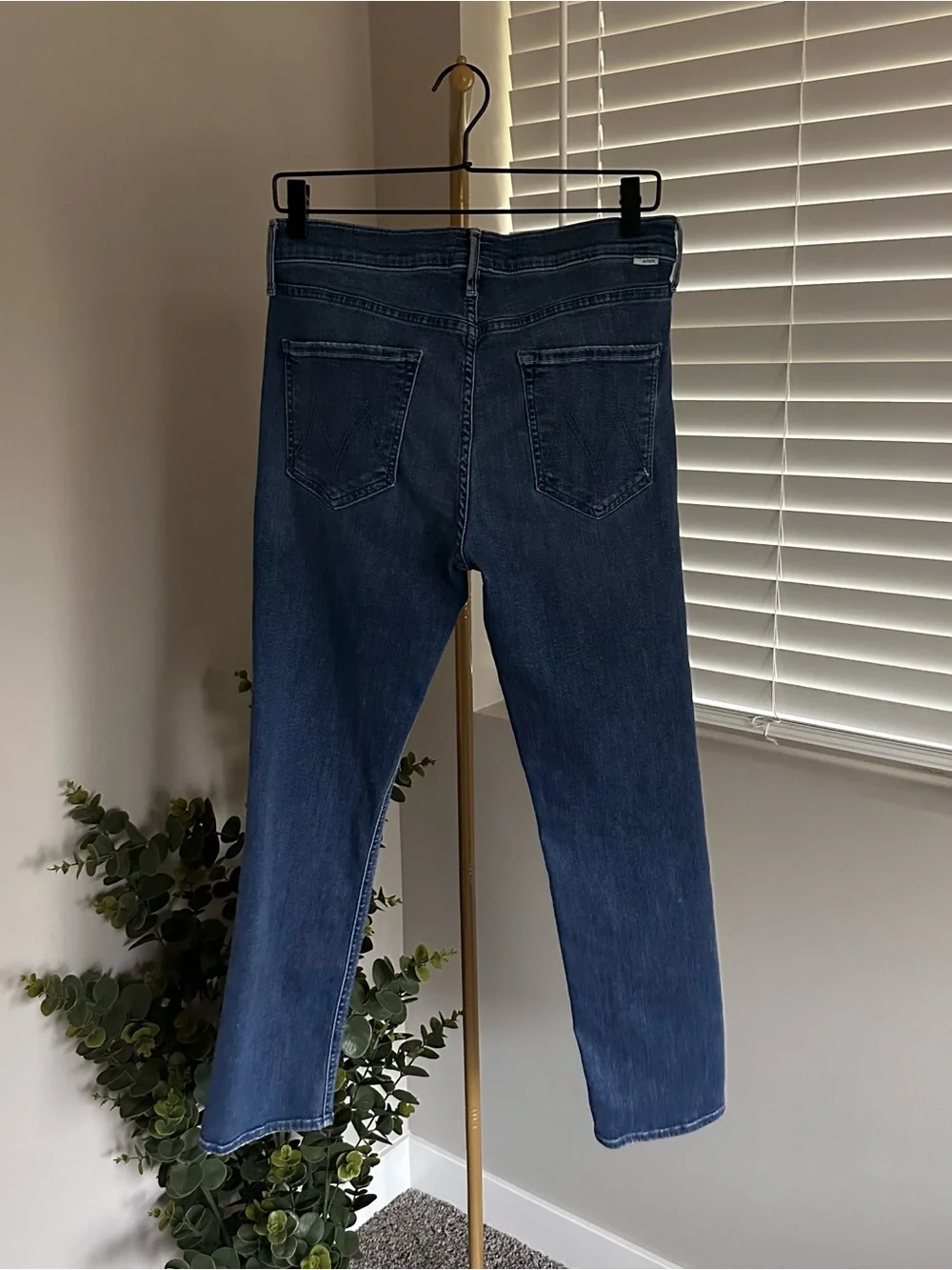 MOTHER Blue Jeans 30
